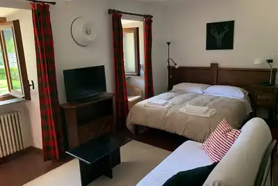 Image de Open space / studio avec jardin dans ferme traditionnelle