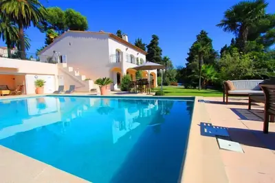 Image de Appartement, rez-de-chaussée, Juan-les-Pins dans résidence