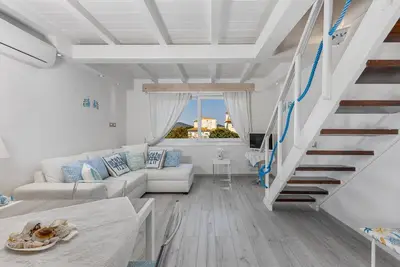 Elégant appartement avec vue sur la mer au coeur de Porto Rotondo