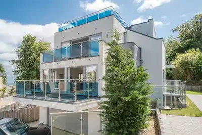 Maison moderne avec une vue imprenable pour 10 personnes