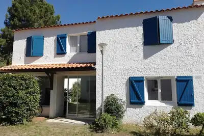Image de Villa 6 personnes Ă La Palmyre en bord de plage