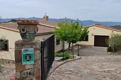Image de Maison de vacances avec belle vue sur la mer, sur coteau très calme