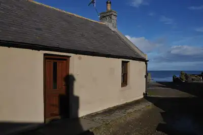 Image de Dram Cottage, Sandend Village près de Portsoy, Banffshire
