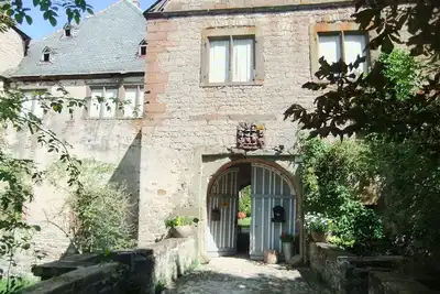 Image de Vivre sur le château de Höllrich dans le nord de la Franconie, près de Würzburg. . .