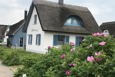 Image de Cottage en bord de mer avec cheminée