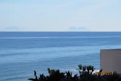 Image de Top Location 3 Br appartement à la mer avec piscine 180 vue sur l'océan degré intérieurs et extérieurs
