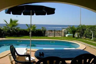 Image de Top location Menorca - belle villa en bord de mer