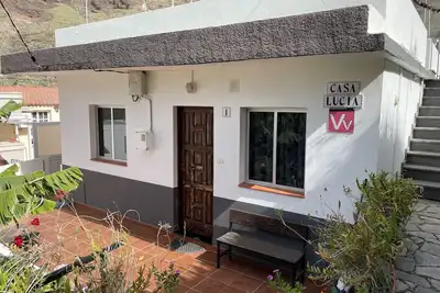 Image de Maison de vacances dans le village, sur la route principale, avec Wi-Fi