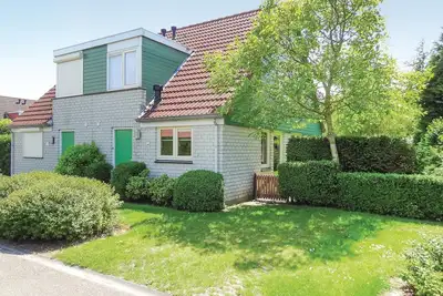 Image de Belle maison à Wemeldinge avec WiFi