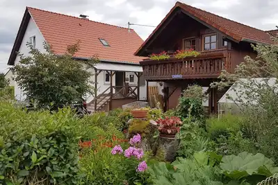 Image de petit et moderne appartement & Monteurzimmer 65m² | 4 pers. Lits simples + Wi-Fi + Tv