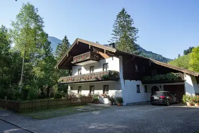 Image de Calme, appartement situé au centre avec balcon ensoleillé