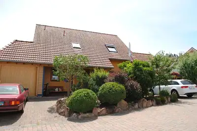 Image de Appartement confortable avec une grande terrasse dans un endroit très calme sur la route des vins