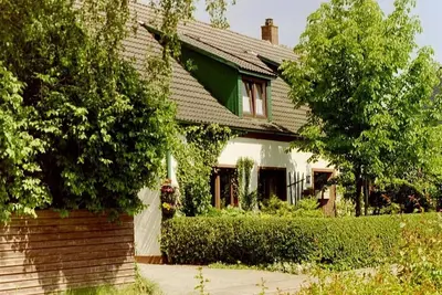 Image de Appartement spacieux, idéalement situé dans un endroit calme, animaux de compagnie sur demande