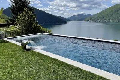 Image de Villa exclusive et élégante ***** Villa 6 1\/2 pièces, -10 personnes \/ WiFi