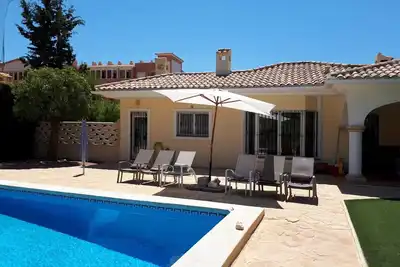 Image de Villa Avec Piscine PRIVÉE En Espagne Costa Blanca A Louer Au Club De Golf