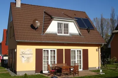 Image de Maison individuelle spacieuse avec sauna et cheminée