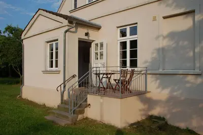 Image de Individuellement et confortablement meublées appartement dans l'ancien presbytère