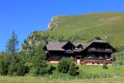 Image de ÉTÉ permis Enfants Directement Au-Dessus De La Idyllic Mountain Lake, chien