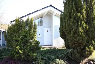 Image de vacances confortable et joliment meublé la maison pour se reposer près de la mer Baltique