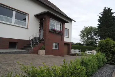 Image de Appartement confortable, 85m², 2 chambres, wifi, jardin