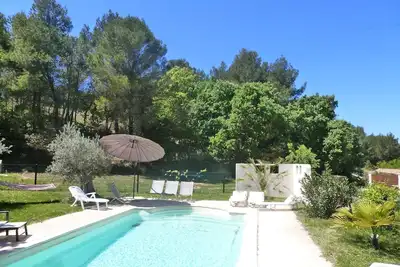 Image de Une grande Villa et une annexe de 50m2 avec piscine chauffée et cloturée