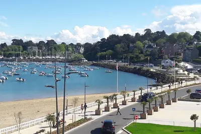 Image de Studio à Saint Quay Portrieux avec vue sur mer et port de plaisance