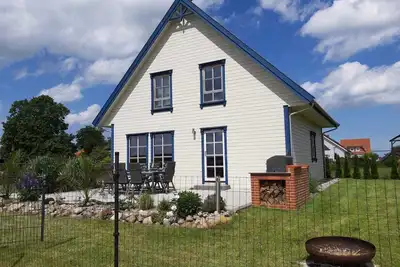 Image de maison non-fumeurs pour les familles avec grand jardin et belle vue