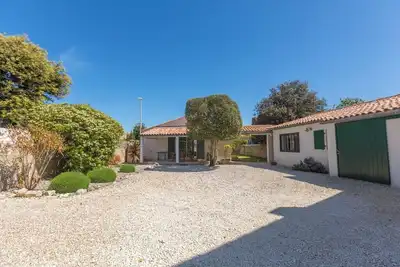 Image de Agréable maison avec cour et jardin clos sur la commune de sainte Marie la Noue