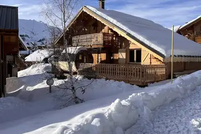 Image de Chalet  \"La Datcha\"  12 personnes skis aux pieds avec Sauna et Wifi