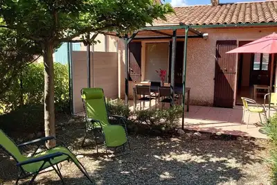 Image de Maison avec jardin Ă 300 m du lac de Sainte-Croix