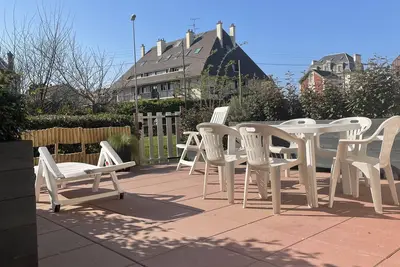 Image de Cabourg - Appartement tout confort 1\/6pers Wifi en Rdj avec terrasse 100m plage