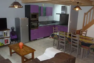 Image de Appt. Centre Ville (6 à 7 Personnes) 3 chambres\/2. S. eau\/2 Wc