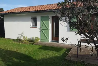 Image de . Maison Biscarrosse Avec Jardin Quartier Calme. 2 *