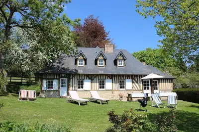Image de Charmante maison normande près de Deauville avec piscine, sauna, salle de sport
