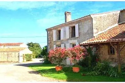Image de Grand Gîte  XVIIIème 10 Personnes à 45 Km des Plages