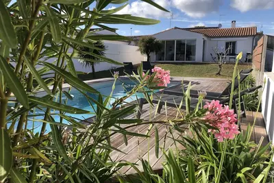 Image de 400m Plage avec piscine chauffée La Noue - ÎLE De RÉ