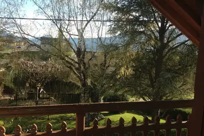 Image de Nouveau sur Aix-les-Bains: ancien rénové avec jardin.