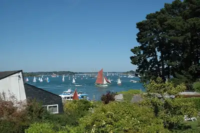 Image de Maison avec vue golfe Morbihan, accès au port, grand jardin, plage à 2mn à pied
