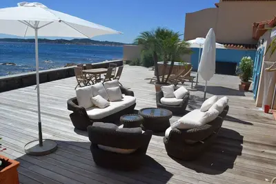 Image de Villa pied dans l'eau, Golfe de St Tropez