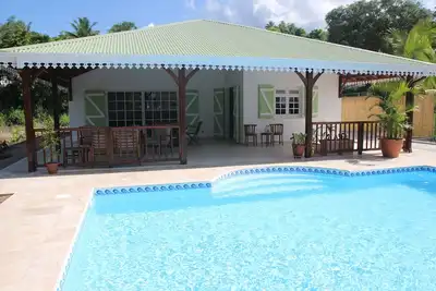 Image de Villa\/piscine, 3 chambres climatisées, à 30m de la mer, commerces à pieds