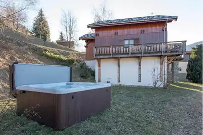 Image de Chalet de luxe au calme à pied des pistes de Valmorel