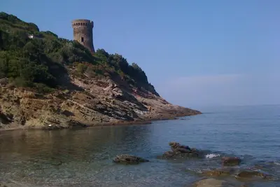 Image de Maison Villa Pietracorbara Avec Grand Jardin Ombrage Pres De La  Plage Au Calme