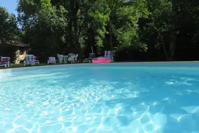 Image de Piscine chauffée mai à fin septembre Moulin Coeur Oasis de Paix Nature Préservée