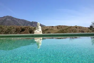 Image de Villa rustique, piscine privée, Adsl, vue panoramique de la côte, mer et montagne
