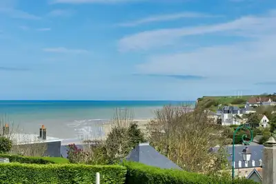 Image de Charming renovated upmarket house, sea view, beach\/centre 250 m away