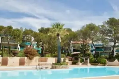 Image de Boulouris, Magnifique T3 avec jardin, plages à pied, grand parc arboré  3 pisc