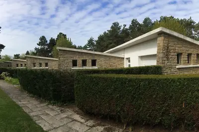 Image de Charme et tranquillité en face du golf