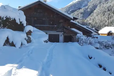 Image de Chalet de 4 chambres - 8 personnes - (Idéal Famille, Groupe d'amis)