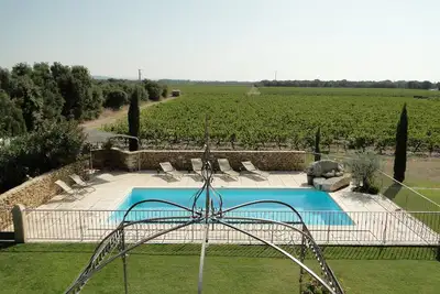 Image de Le Petit Mas PROVENÇAL. Piscine & Clim 2 Personnes. CLASSÉE 3 ***