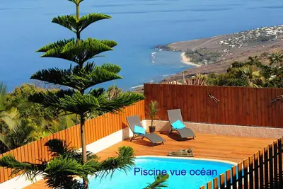 Image de Leu Bleu Austral, Studio, Jardin, Terrasse, Pt. déj. , Cuisine, Piscine chauf